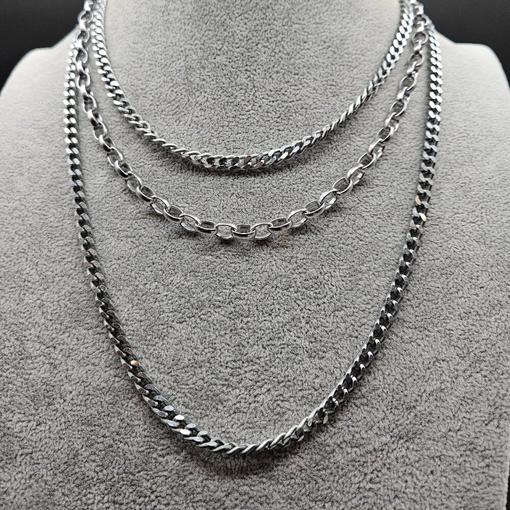 Sabika Three Chain Silver Necklace